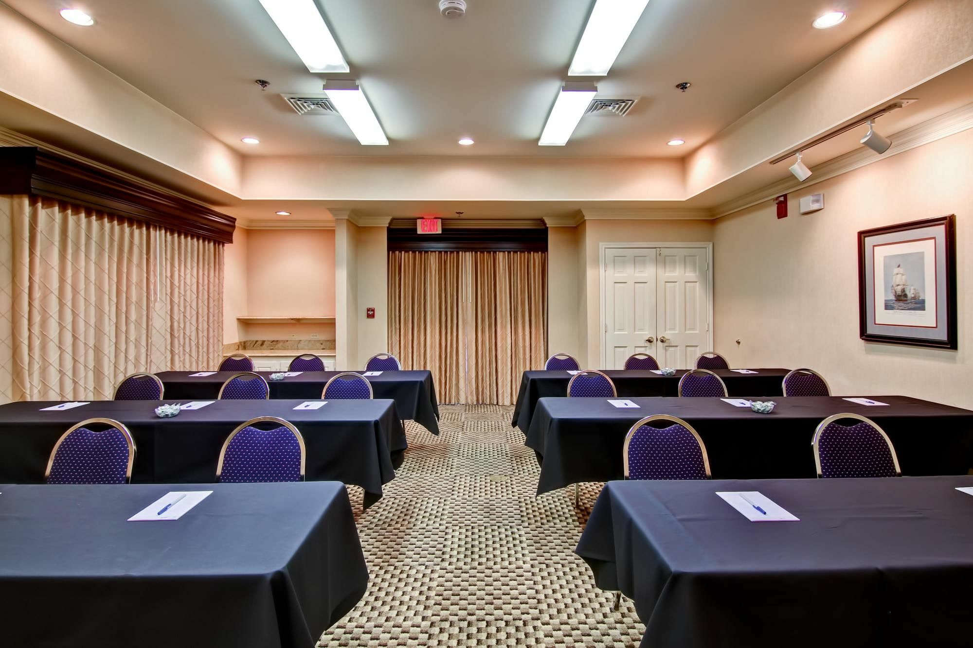 Addison Suites Luaran gambar